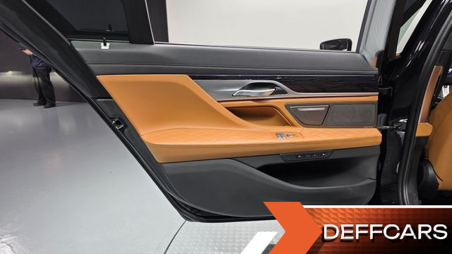 BMW 7-SERIES 740Li xDrive M Sport Package купить на сайте DeffCars