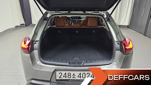 Lexus UX 2.0 2WD купить на сайте DeffCars