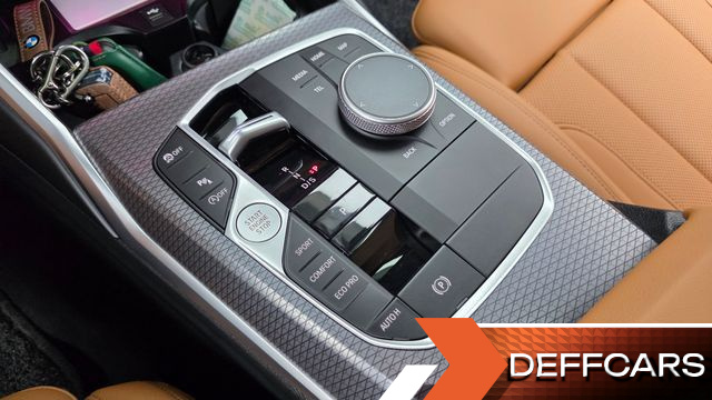 BMW 3-SERIES 320i M Sport купить на сайте DeffCars