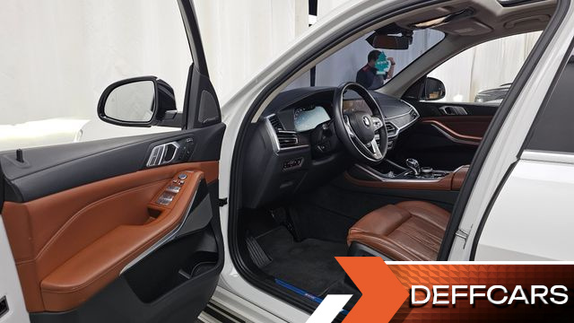 BMW X7 xDrive 40i Design Pure Excellence 6-Seater купить на сайте DeffCars