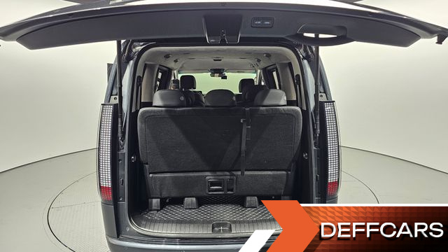 Hyundai STARIA L3.5 Lounge 7-Seater Inspiration купить на сайте DeffCars