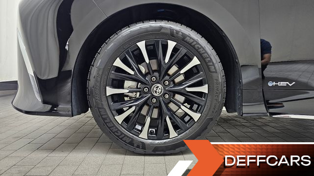 Toyota ALPHARD 2.5 HEV Executive AWD купить на сайте DeffCars