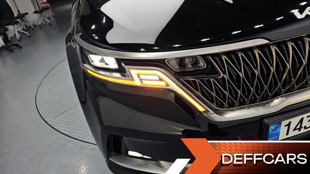 Kia CARNIVAL Gasoline 9-Seater Signature купить на сайте DeffCars