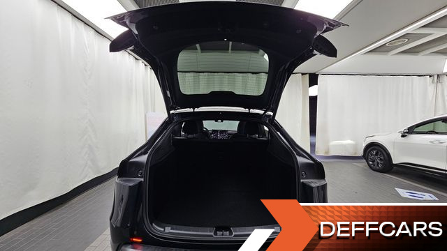 Tesla MODEL Y Premium RWD купить на сайте DeffCars