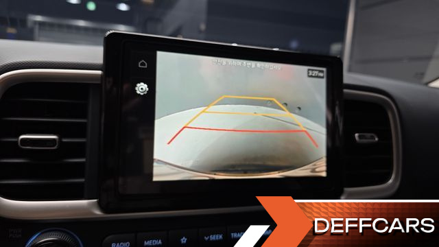 Hyundai VENUE 1.6 Flux купить на сайте DeffCars