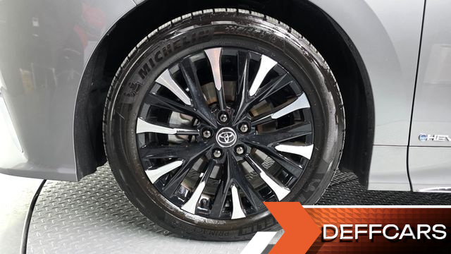 Toyota ALPHARD 2.5 HEV Executive AWD купить на сайте DeffCars