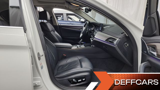BMW 5-SERIES 530i Luxury Plus купить на сайте DeffCars
