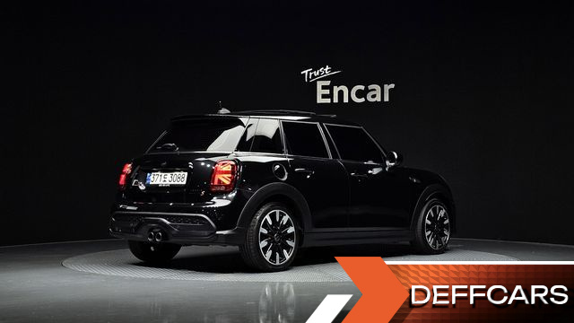 Mini COOPER 5Door Multitione Edition 3rd купить на сайте DeffCars