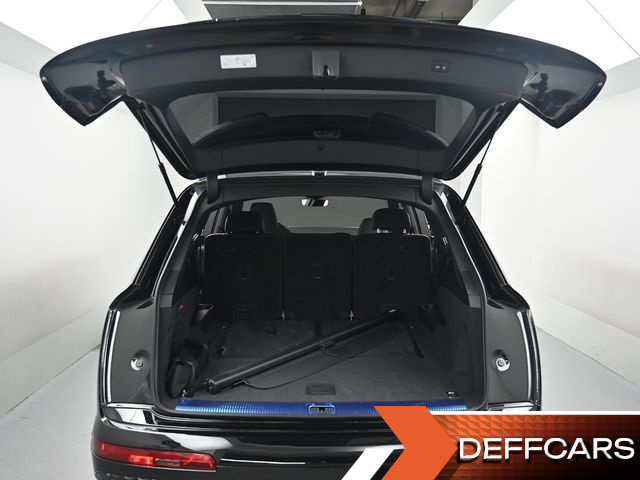 Audi Q7 55 TFSI Quattro Premium купить на сайте DeffCars