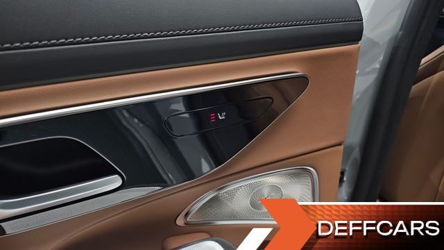 Mercedes E-CLASS E300 4MATIC AMG Line Premiere Special купить на сайте DeffCars