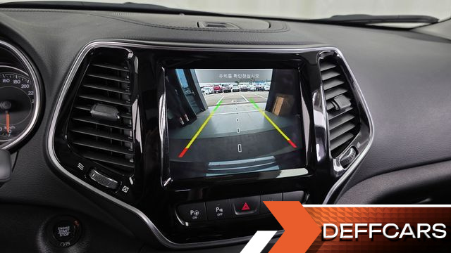 Jeep CHEROKEE 3.2 Overland AWD купить на сайте DeffCars