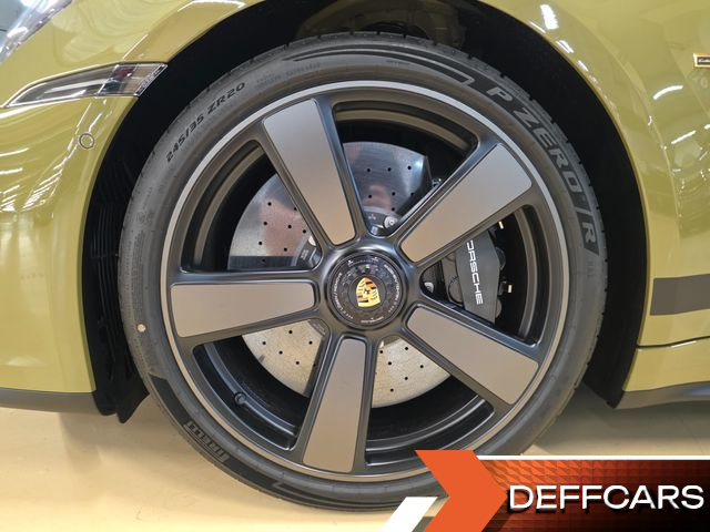 Porsche 911 Carrera GTS Cabriolet купить на сайте DeffCars
