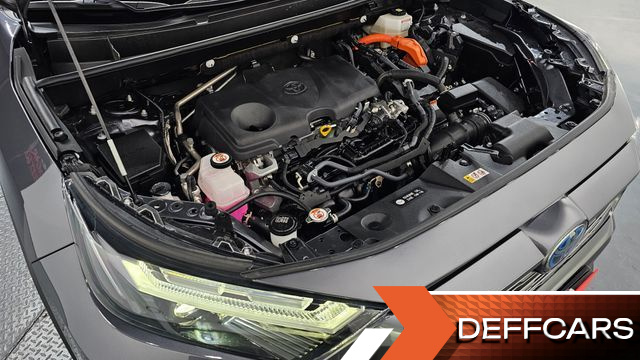 Toyota RAV4 2,5 4WD Hybrid LTD купить на сайте DeffCars