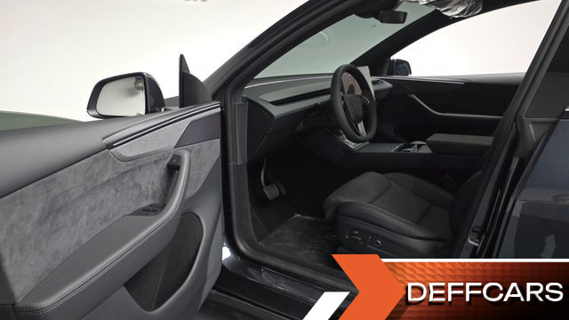 Tesla MODEL Y L Long Range AWD купить на сайте DeffCars