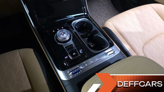 Kia CARNIVAL Gasoline 9-Seater Noblesse купить на сайте DeffCars