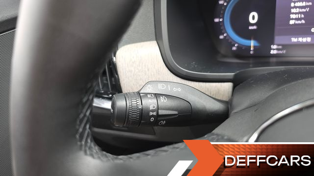 Volvo V90 B5 Plus AWD купить на сайте DeffCars