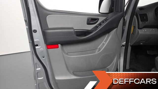 Hyundai STAREX Van 5-Seater Style купить на сайте DeffCars