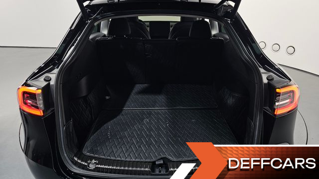 Tesla MODEL Y Long Range AWD купить на сайте DeffCars