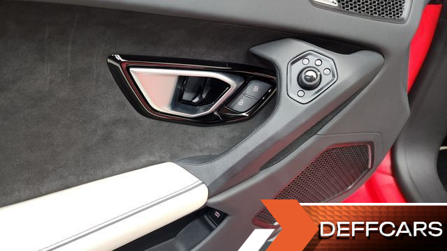 Lamborghini HURACAN LP640-4 EVO Spyder купить на сайте DeffCars
