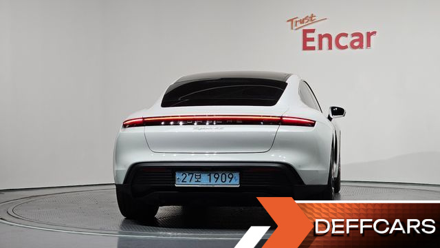 Porsche TAYCAN 4S купить на сайте DeffCars