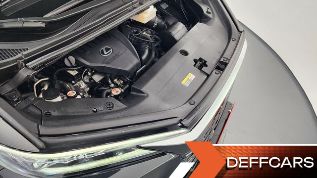 Lexus LM 500h Executive купить на сайте DeffCars