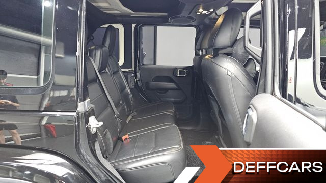 Jeep WRANGLER 2.0 Overland 4Door купить на сайте DeffCars