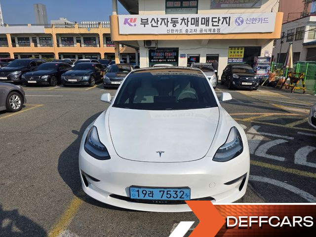 Tesla MODEL 3 Long Range AWD купить на сайте DeffCars