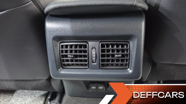 Toyota CAMRY 2.5 XLE Hybrid купить на сайте DeffCars
