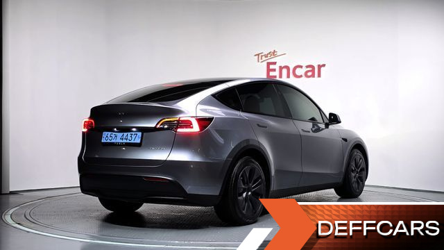 Tesla MODEL Y Long Range AWD купить на сайте DeffCars