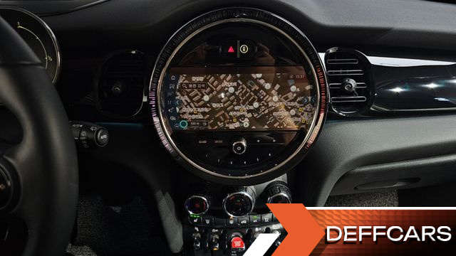Mini COOPER 5Door Classic Third Generation купить на сайте DeffCars