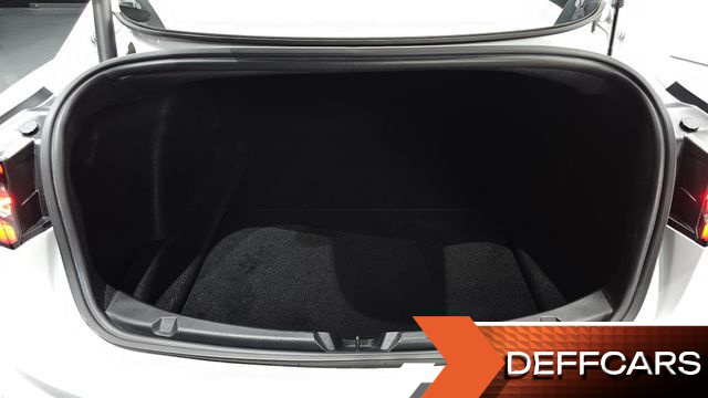 Tesla MODEL 3 Long Range AWD купить на сайте DeffCars