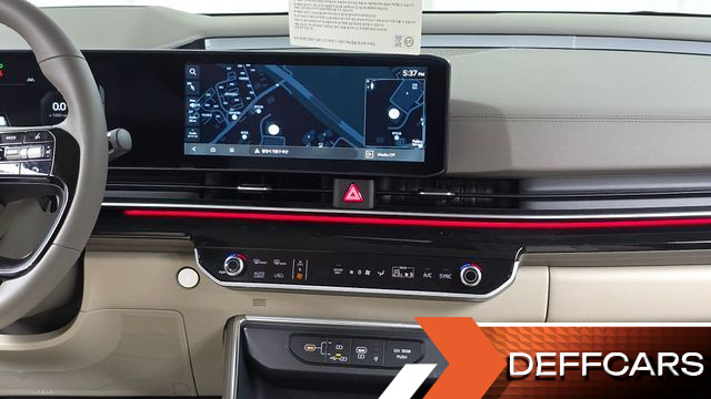 Kia CARNIVAL HEV 4-Seater Hi Limousine Signature купить на сайте DeffCars
