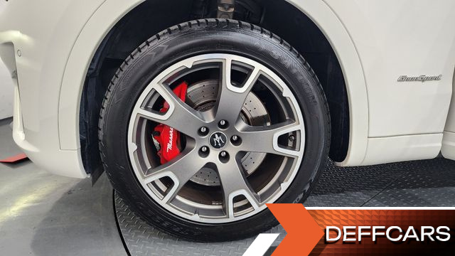 Maserati LEVANTE 3.0 AWD GranSport купить на сайте DeffCars