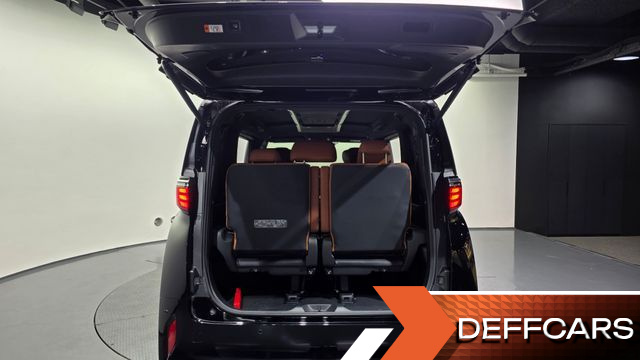 Toyota ALPHARD 2.5 HEV Executive AWD купить на сайте DeffCars