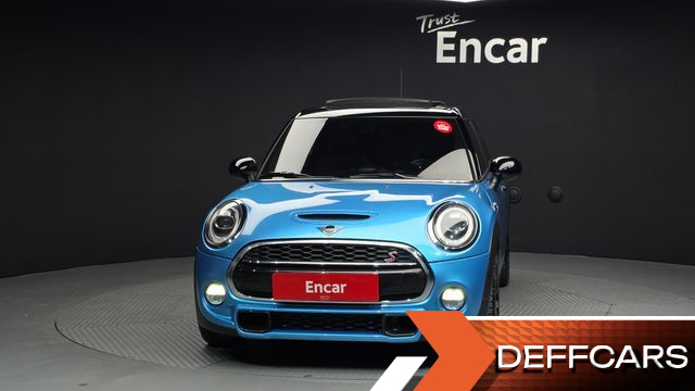 Mini COOPER 5Door Standard 3rd купить на сайте DeffCars