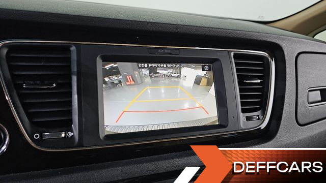 Kia CARNIVAL 9-Seater Prstige купить на сайте DeffCars