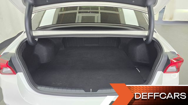 Kia K5 2.0 LPI Prestige купить на сайте DeffCars