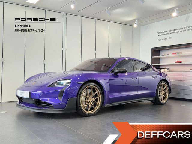 Porsche TAYCAN Turbo GT Weissach pack купить на сайте DeffCars
