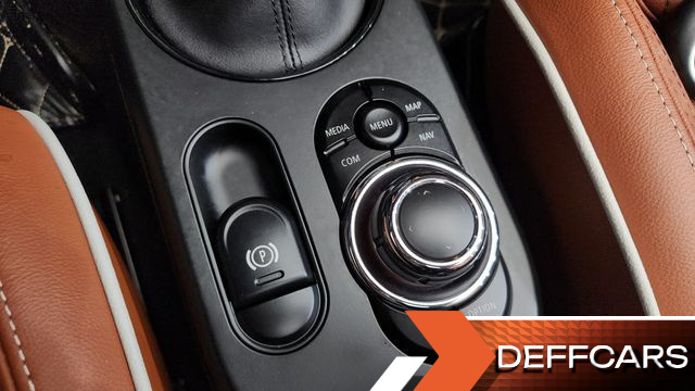 Mini COOPER CONVERTIBLE Classic Third Generation купить на сайте DeffCars