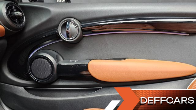 Mini COOPER CONVERTIBLE Classic Third Generation купить на сайте DeffCars
