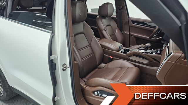 Porsche CAYENNE 3.0 E-Hybrid купить на сайте DeffCars
