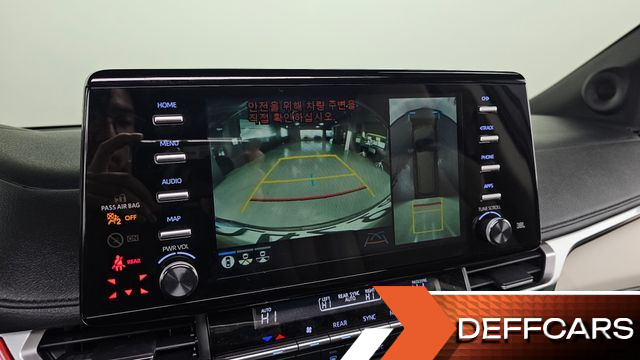 Toyota SIENNA 2.5 Hybrid AWD купить на сайте DeffCars