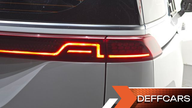 Kia CARNIVAL 9-Seater Signature купить на сайте DeffCars