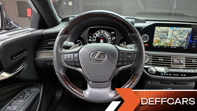 Lexus LS 3.5 Luxury AWD купить на сайте DeffCars