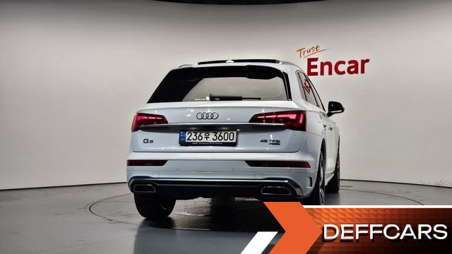 Audi Q5 45 TFSI Quattro Premium купить на сайте DeffCars