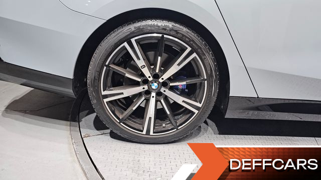 BMW 5-SERIES 530i xDrive M Sport купить на сайте DeffCars
