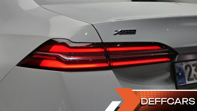 BMW 5-SERIES 530i xDrive M Sport купить на сайте DeffCars