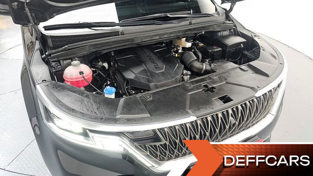 Kia CARNIVAL 9-Seater Signature купить на сайте DeffCars