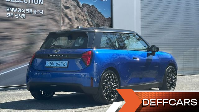 Mini COOPER SE Favoured купить на сайте DeffCars