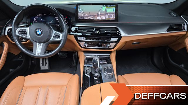 BMW 5-SERIES 520i M Sport купить на сайте DeffCars